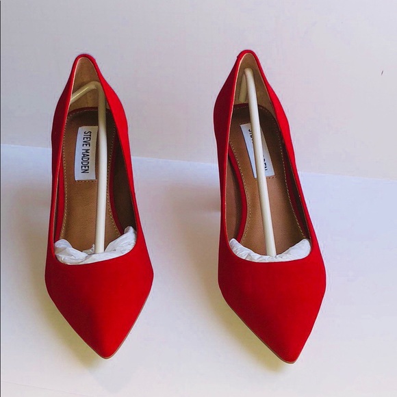 Steve Madden Shoes - New - Red nubuck leather pump